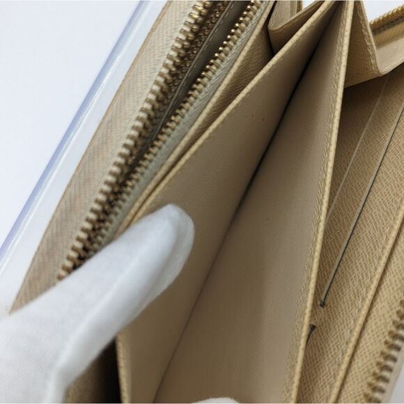 Louis Vuitton Damier Azur Zippy Wallet - Picture 11 of 15
